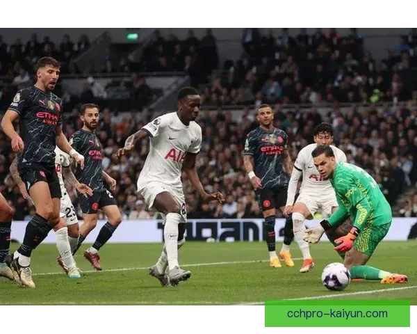 英超赛季争冠白热化，达卡发挥稳健成为球队争夺顶尖荣誉的关键因素